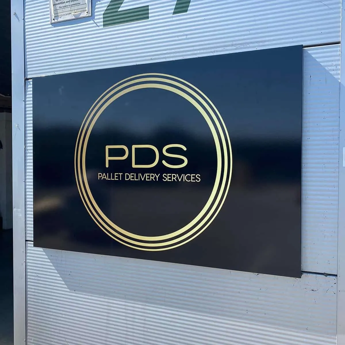 Commercial Sign Hoddesdon