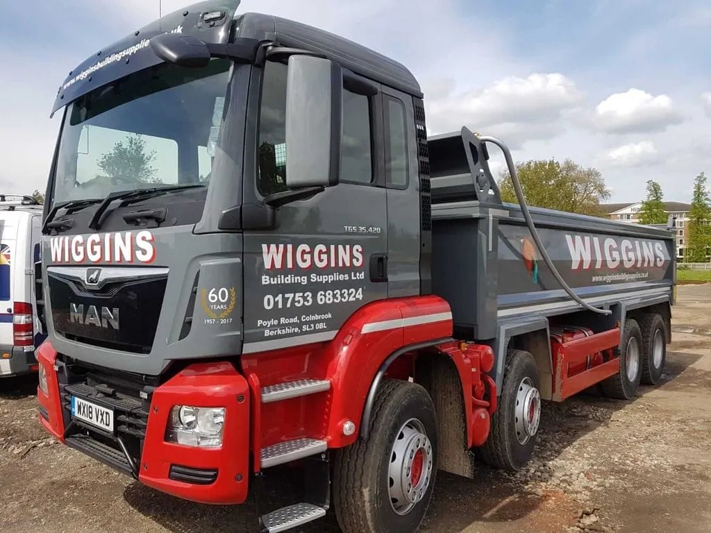 Lorry Signwriting Herts East Herts Signs(4)