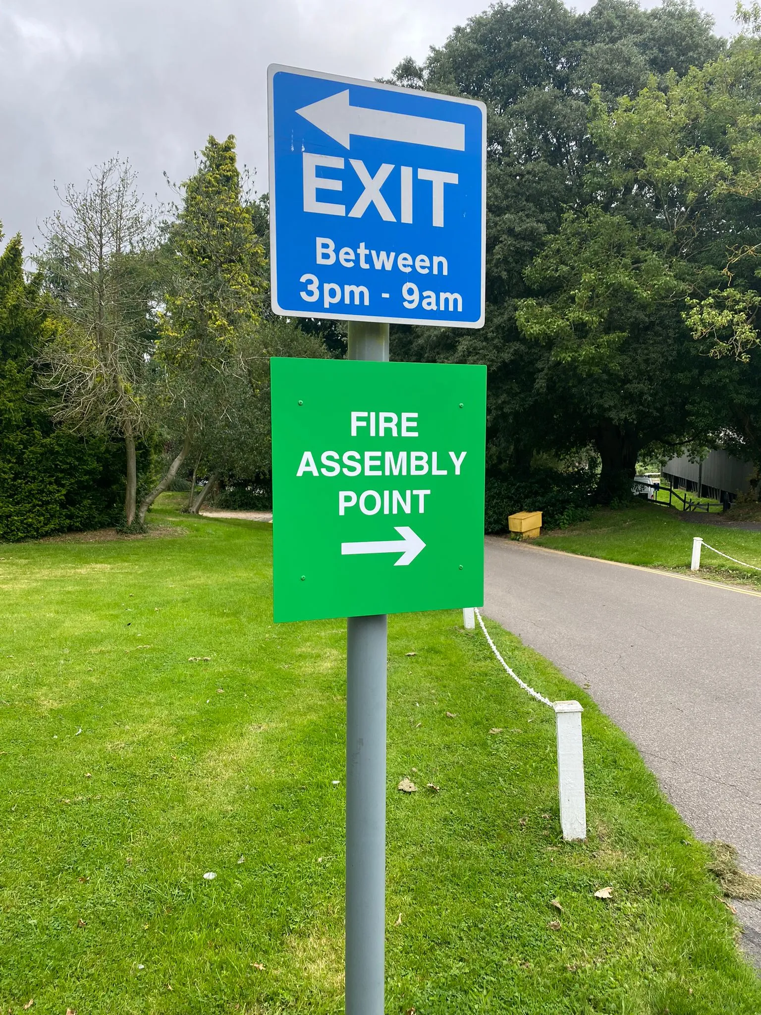 School Post Signage Herts