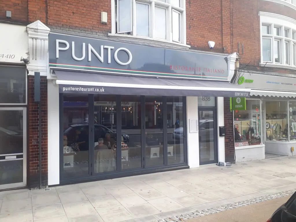 East Herts Signs Italian Restaurant Sign London Illuminated & 3D Sign