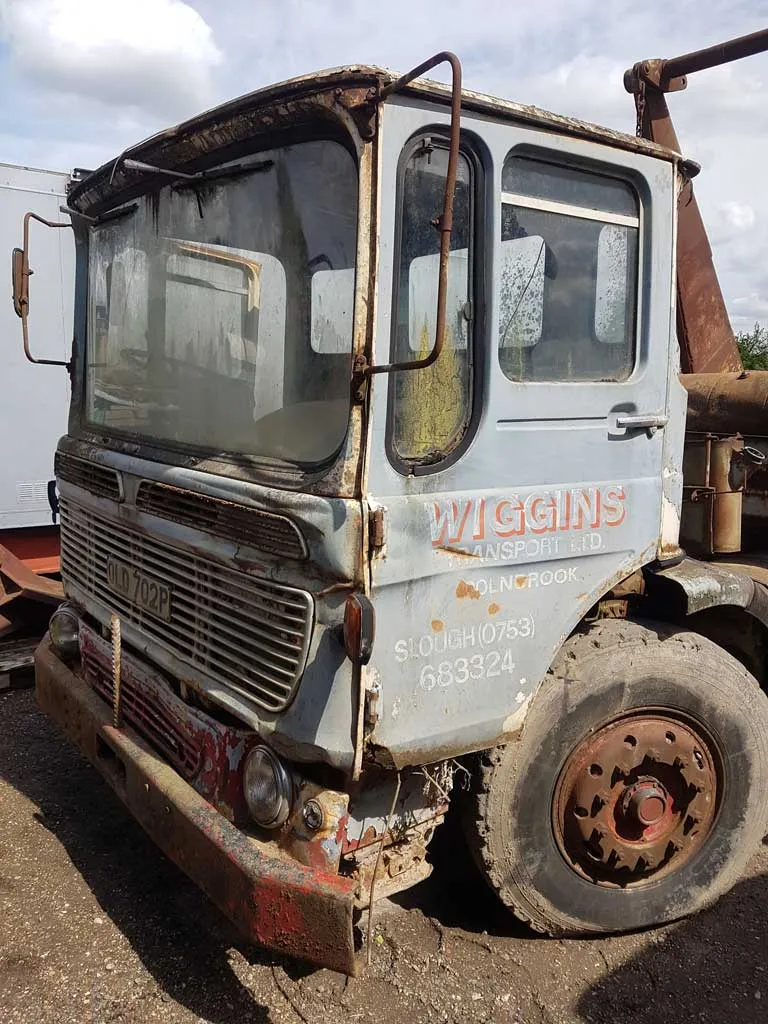 Vintage Lorry Signwriting